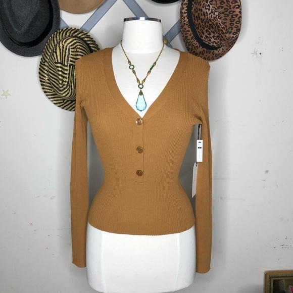 Leith ribbed 1/4 buttoned sweater - Picture 1 of 8